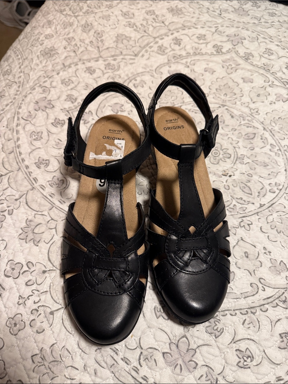 Earth Origins Women’s Black Leather T-Strap Sandals